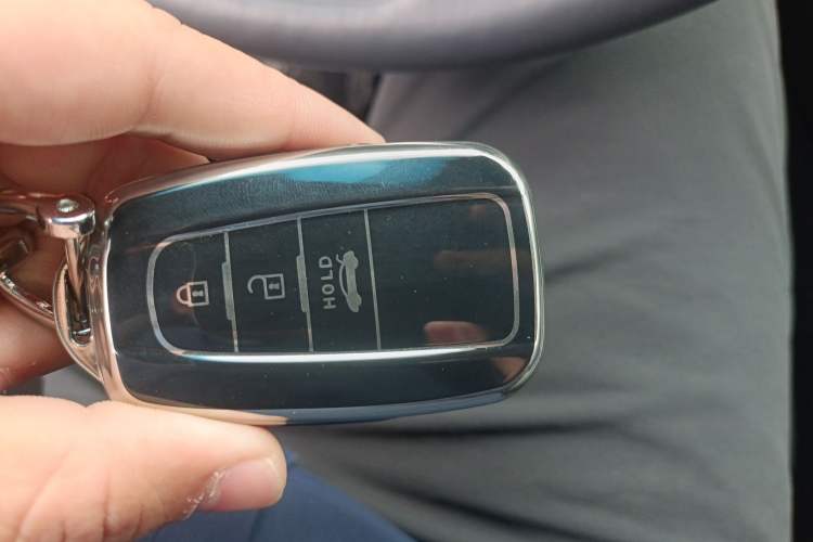 Used Toyota Avalon 2023 2.5L Luxury Edition Vehicle Key