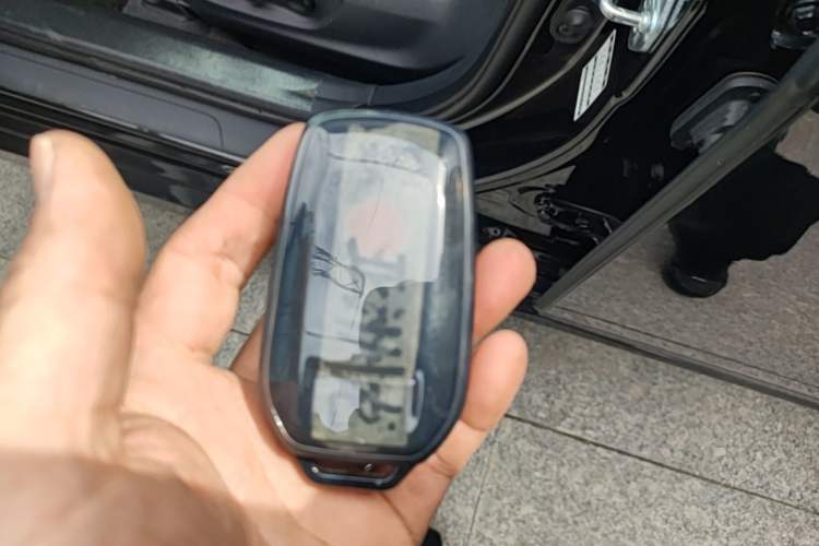 Used Toyota Avalon 2023 2.0L Premium Edition Vehicle Key