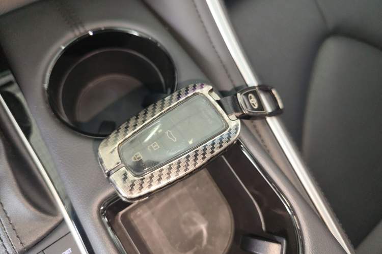 Used Toyota Avalon 2023 2.5L Luxury Edition Vehicle Key