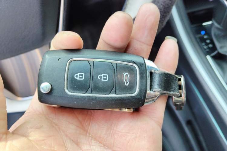 Used Toyota Avalon 2023 2.5L Luxury Edition Vehicle Key