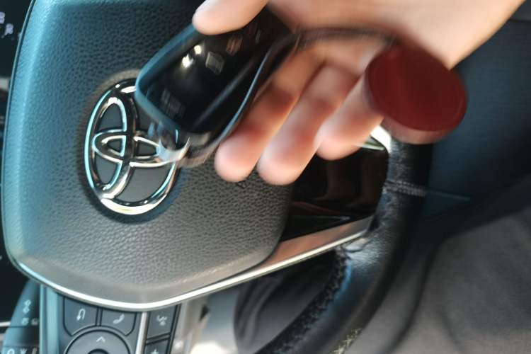 Used Toyota Avalon 2023 2.5L Luxury Edition Vehicle Key