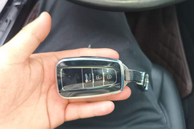 Used Toyota Avalon 2023 2.5L Luxury Edition Vehicle Key