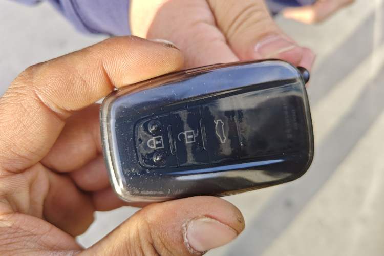 Used Toyota Avalon 2023 2.0L Luxury Edition Vehicle Key
