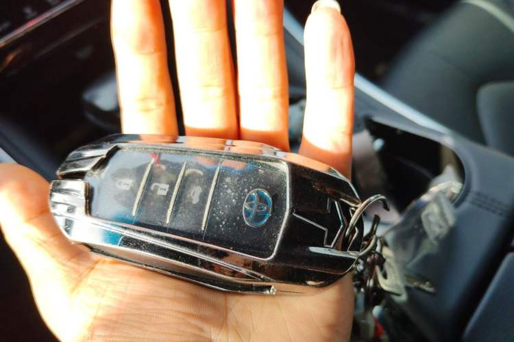 Used Toyota Avalon 2023 2.0L Luxury Edition Vehicle Key