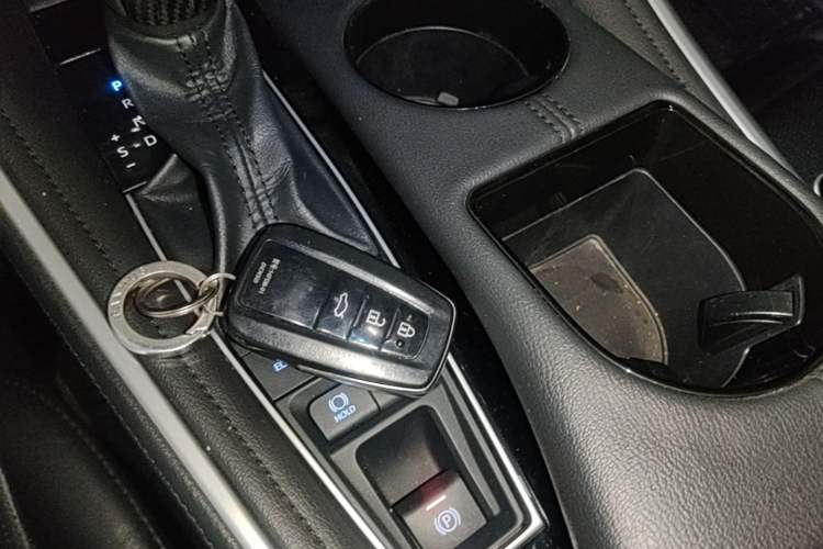 Used Toyota Avalon 2023 Dual-Engine 2.5L Luxury Edition Vehicle Key