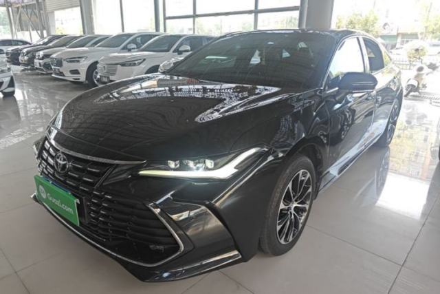 Toyota Avalon 2023 2.0L Luxury Edition с пробегом