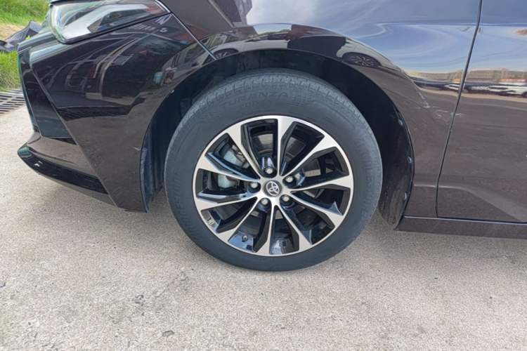 Used Toyota Avalon 2023 2.0L Luxury Edition Left Front Wheel Hub