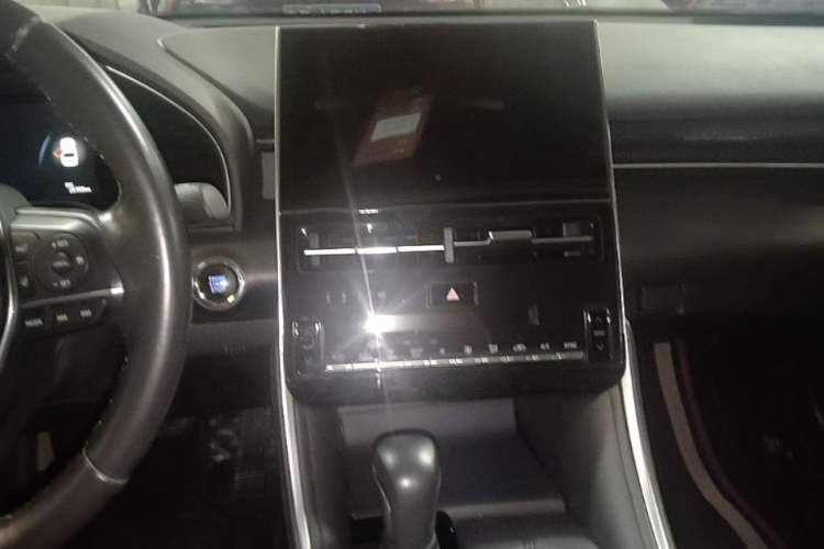 Used Toyota Avalon 2023 2.0L Luxury Edition Audio And AC Panel