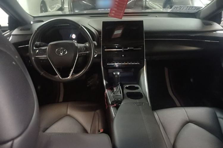 Used Toyota Avalon 2023 2.0L Luxury Edition Center Console