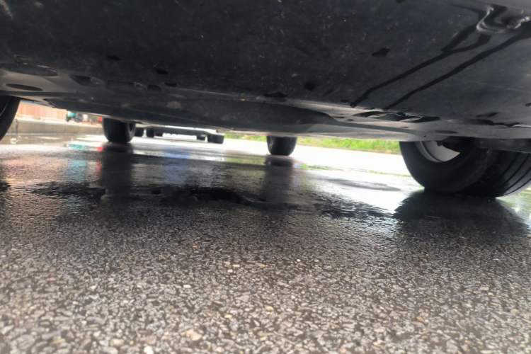 Used Toyota Avalon 2023 2.0L Premium Edition Chassis Front