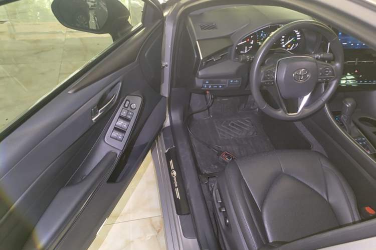 Used Toyota Avalon 2023 2.5L Luxury Edition Driver Seat
