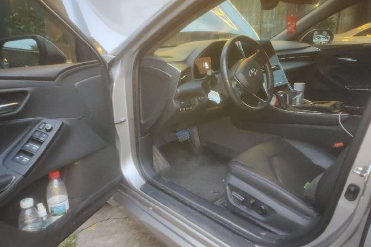 Used Toyota Avalon 2023 2.5L Luxury Edition Driver Seat