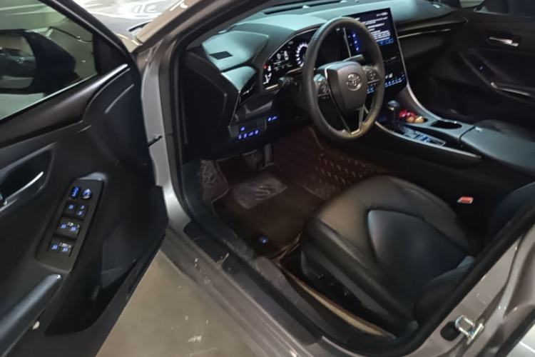 Used Toyota Avalon 2023 2.5L Luxury Edition Driver Seat