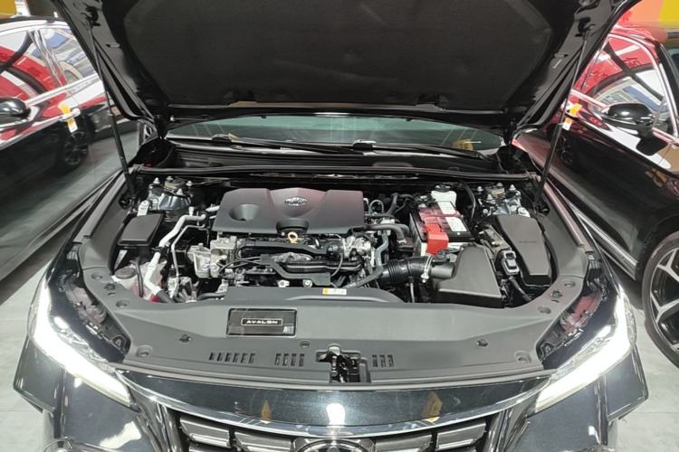 Used Toyota Avalon 2023 2.0L Premium Edition Engine Bay