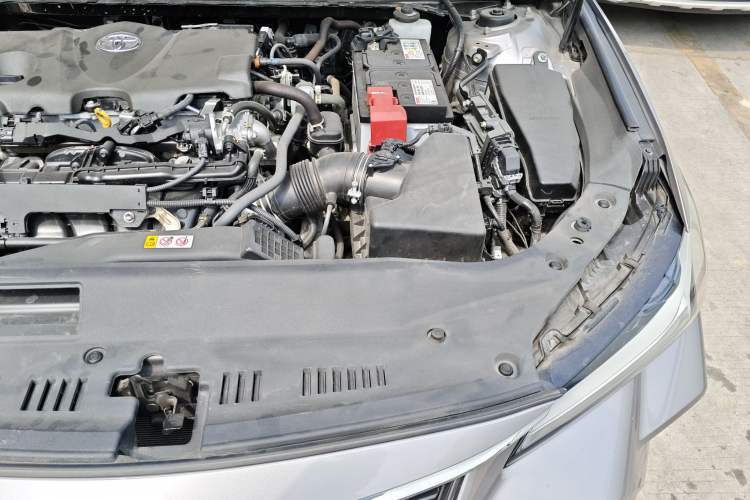 Used Toyota Avalon 2023 2.5L Luxury Edition Engine Bay Left