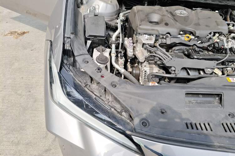 Used Toyota Avalon 2023 2.5L Luxury Edition Engine Bay Right