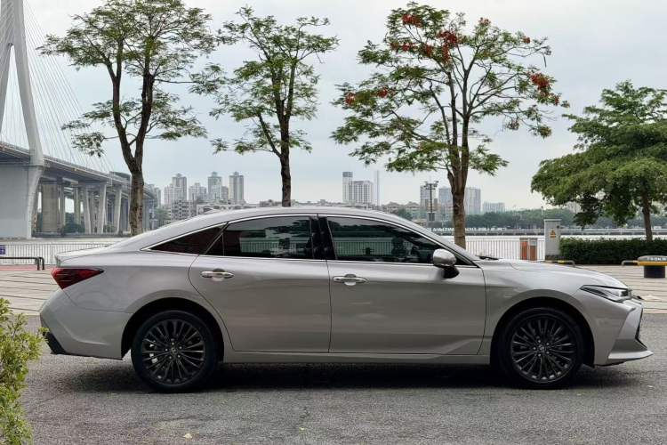 Used Toyota Avalon 2023 2.0L XLE Deluxe Edition Exterior 1