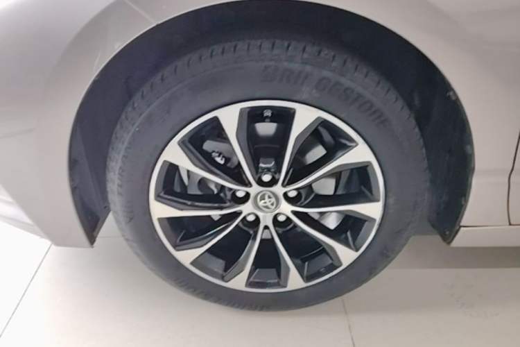 Used Toyota Avalon 2023 2.0L Luxury Edition Exterior 4