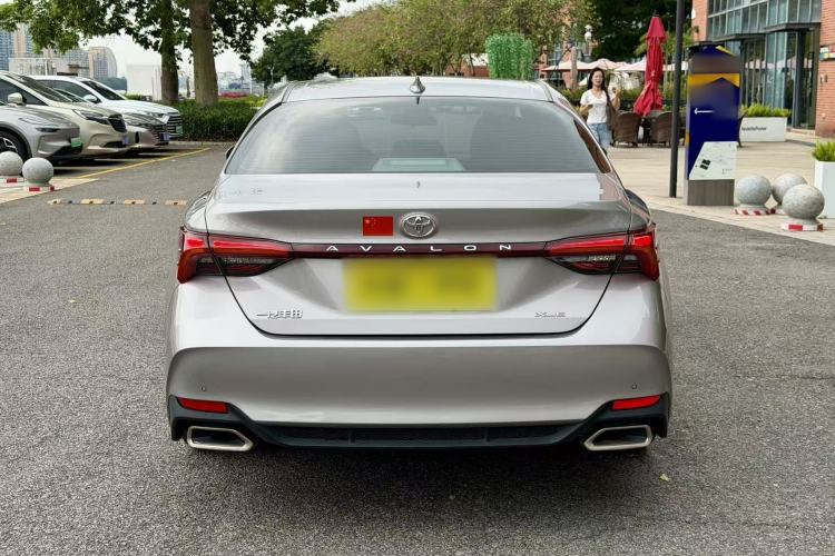 Used Toyota Avalon 2023 2.0L XLE Deluxe Edition Exterior 7