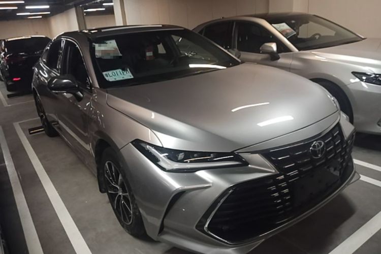 Used Toyota Avalon 2023 2.0L Luxury Edition Front Right 45 Deg