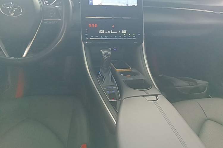Used Toyota Avalon 2023 Dual-Engine 2.5L Luxury Edition Gear Lever