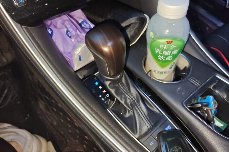 Used Toyota Avalon 2023 2.5L Touring Premium Edition Gear Lever