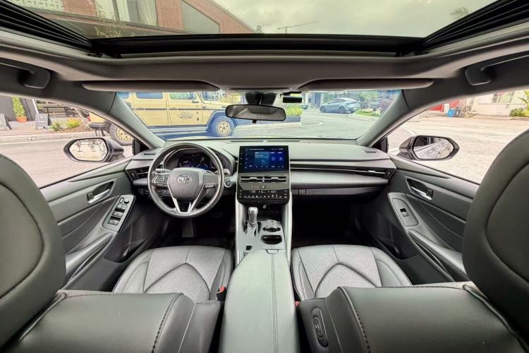 Used Toyota Avalon 2023 2.0L XLE Deluxe Edition Interior 5