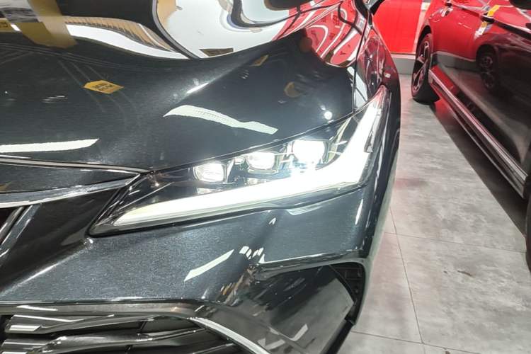 Used Toyota Avalon 2023 2.0L Premium Edition Left Front Headlight