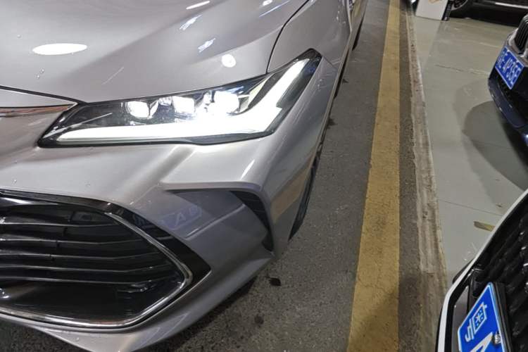 Used Toyota Avalon 2023 2.0L XLE Deluxe Edition Left Front Headlight