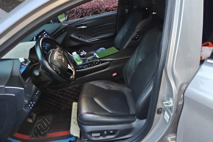 Used Toyota Avalon 2023 2.5L Touring Premium Edition Left Front Seat