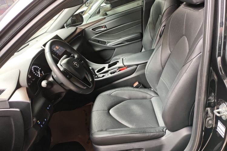 Used Toyota Avalon 2023 2.0L Premium Edition Left Front Seat