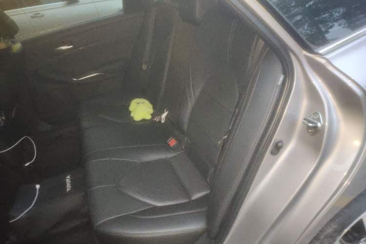 Used Toyota Avalon 2023 2.5L Luxury Edition Left Rear Seat
