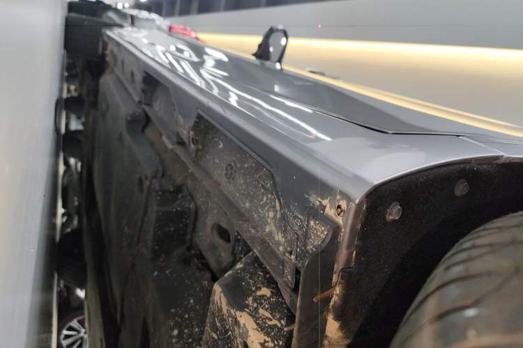 Used Toyota Avalon 2023 2.5L Luxury Edition Left Side Sill