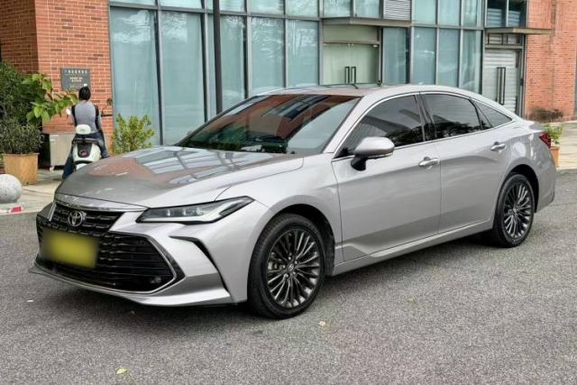 Used Toyota Avalon 2023 2.0L XLE Deluxe Edition