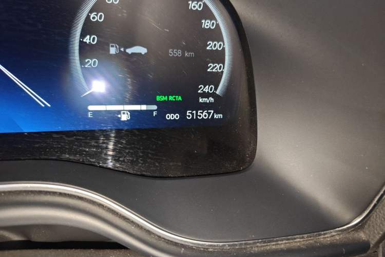 Used Toyota Avalon 2023 2.5L Touring Premium Edition Odometer Close Up
