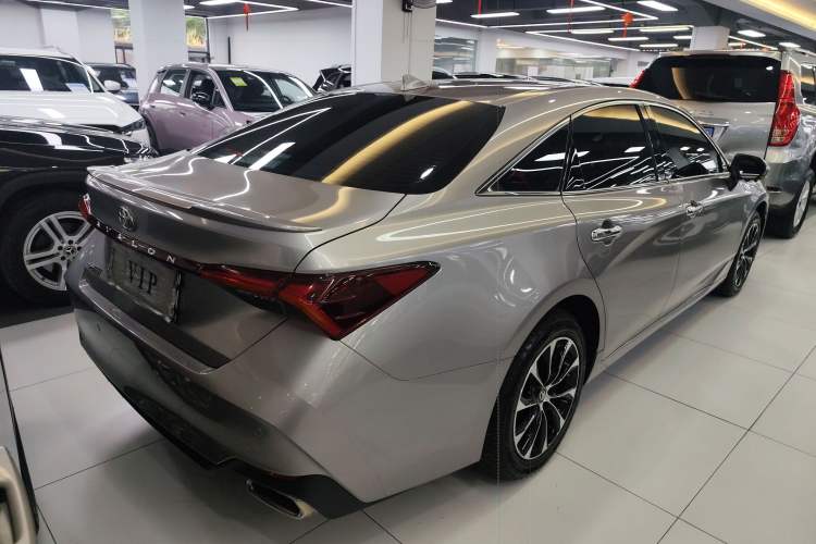 Used Toyota Avalon 2023 2.5L Luxury Edition Rear Right 45 Deg