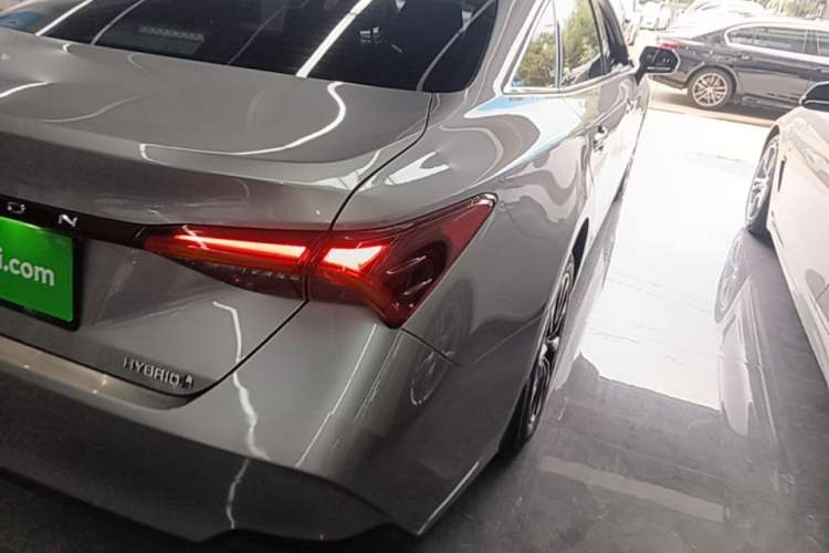Used Toyota Avalon 2023 Dual-Engine 2.5L Luxury Edition Right Rear Taillight