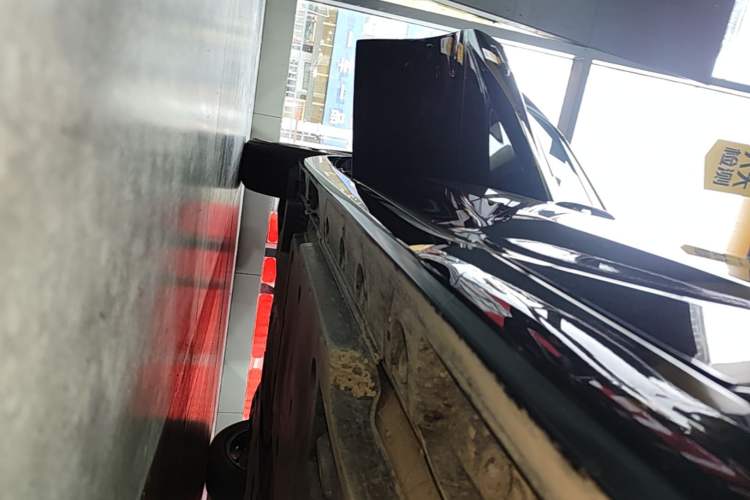 Used Toyota Avalon 2023 2.0L Premium Edition Right Side Sill