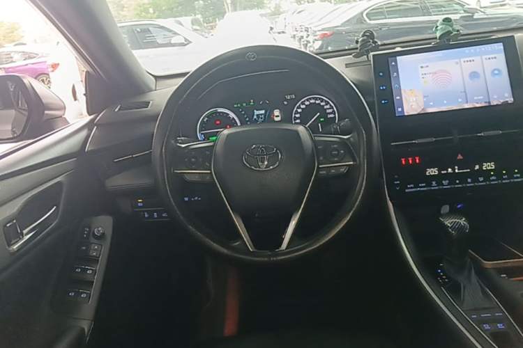 Used Toyota Avalon 2023 Dual-Engine 2.5L Luxury Edition Steering Wheel