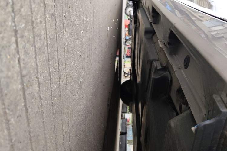 Used Toyota Avalon 2023 2.0L Premium Edition Chassis Rear Left