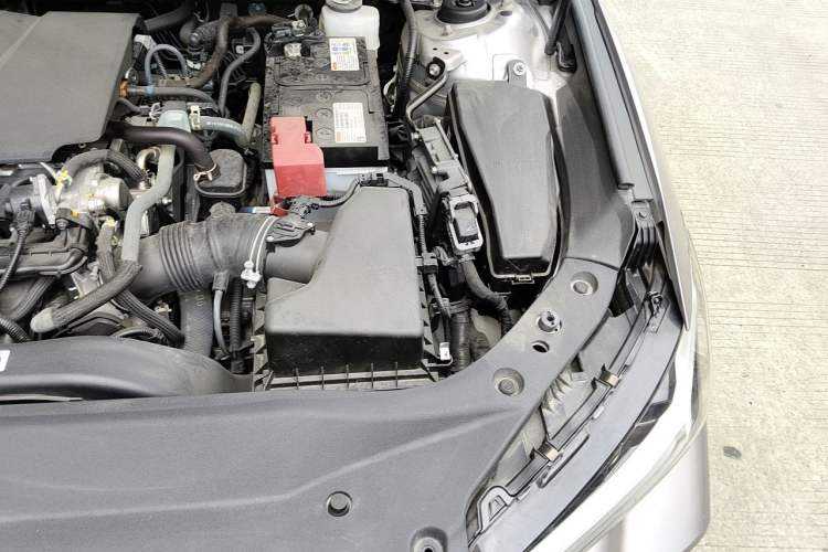 Used Toyota Avalon 2023 2.0L Premium Edition Engine Bay Left