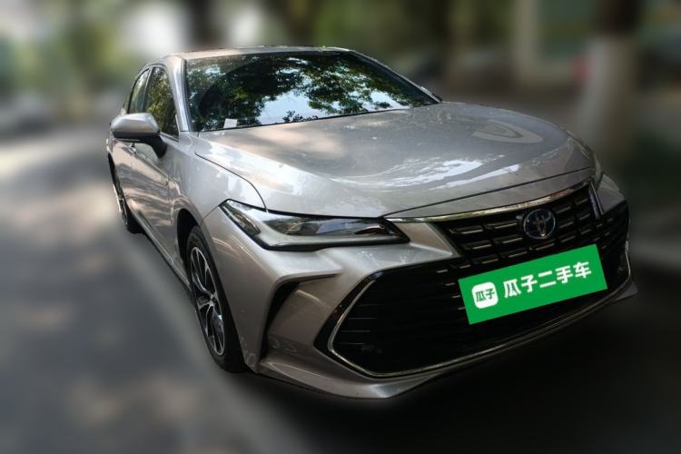 Used Toyota Avalon 2023 Dual-Engine 2.5L Luxury Edition Front Right 45 Deg