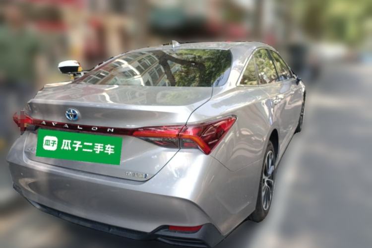 Used Toyota Avalon 2023 Dual-Engine 2.5L Luxury Edition Rear Right 45 Deg