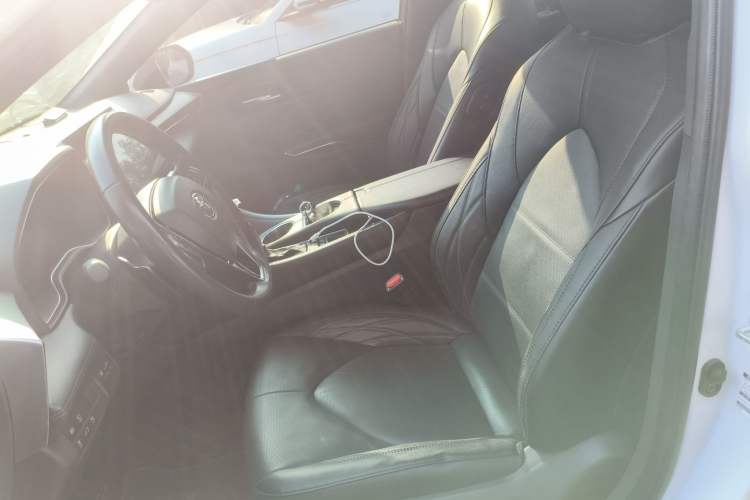 Used Toyota Avalon 2023 2.5L Touring Premium Edition Left Front Seat