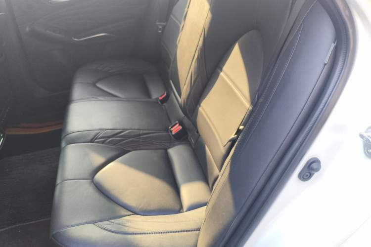Used Toyota Avalon 2023 2.5L Touring Premium Edition Left Rear Seat