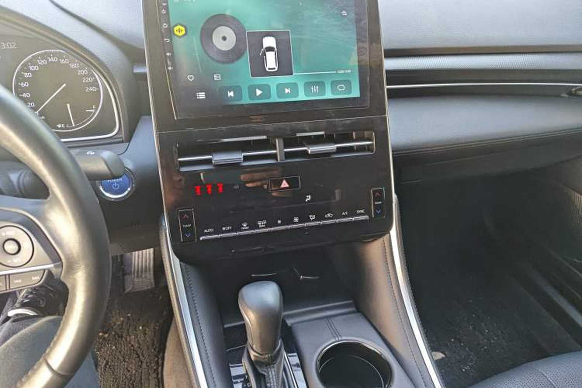 Used Toyota Avalon 2023 Dual-Engine 2.5L Luxury Edition Audio And AC Panel