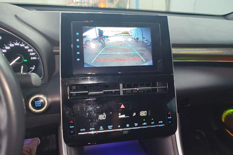 Used Toyota Avalon 2023 2.0L Premium Edition Audio And AC Panel