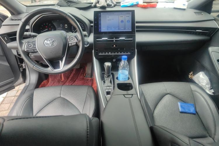 Used Toyota Avalon 2023 2.5L Luxury Edition Center Console