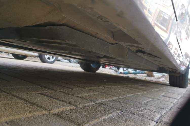 Used Toyota Avalon 2023 2.0L Premium Edition Chassis Front Left