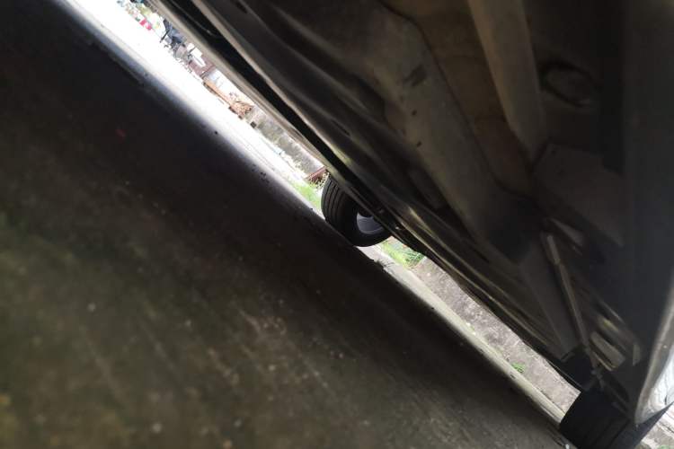 Used Toyota Avalon 2023 2.5L Touring Premium Edition Chassis Front Left